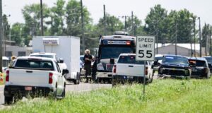 12 orang tewas setelah pesawat terjun payung jatuh di Missouri, kata pihak berwenang
| beritakitanih 12 orang tewas setelah pesawat terjun payung jatuh di Missouri, kata pihak berwenang
| beritakitanih