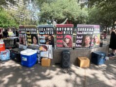 8 orang yang dihukum karena penembakan dan protes di pusat imigrasi Texas dijatuhi hukuman penjara puluhan tahun
| beritakitanih 8 orang yang dihukum karena penembakan dan protes di pusat imigrasi Texas dijatuhi hukuman penjara puluhan tahun
| beritakitanih