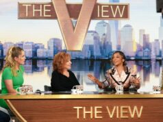 ABC meminta pemirsa untuk memprotes upaya FCC untuk “mengontrol siapa yang diperbolehkan” di The View
| beritakitanih ABC meminta pemirsa untuk memprotes upaya FCC untuk "mengontrol siapa yang diperbolehkan" di The View
| beritakitanih