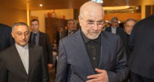 AS dan Iran akan melakukan pembicaraan di Swiss setelah Teheran mengatakan pihaknya kembali menutup Selat Hormuz
| beritakitanih AS dan Iran akan melakukan pembicaraan di Swiss setelah Teheran mengatakan pihaknya kembali menutup Selat Hormuz
| beritakitanih
