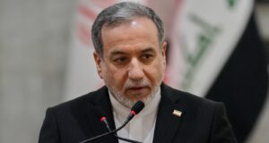 AS dan Iran saling bertukar serangan, menggarisbawahi rapuhnya gencatan senjata
| beritakitanih AS dan Iran saling bertukar serangan, menggarisbawahi rapuhnya gencatan senjata
| beritakitanih