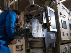 AS membuka jalur produksi laboratorium nasional pertama untuk baterai skala jaringan yang lebih aman
| beritakitanih AS membuka jalur produksi laboratorium nasional pertama untuk baterai skala jaringan yang lebih aman
| beritakitanih