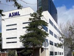 ASML menjadi perusahaan paling berharga di Eropa karena para analis bertaruh pada output EUV yang lebih tinggi — kapitalisasi pasarnya mencapai $674 miliar pada minggu ini
| beritakitanih ASML menjadi perusahaan paling berharga di Eropa karena para analis bertaruh pada output EUV yang lebih tinggi — kapitalisasi pasarnya mencapai $674 miliar pada minggu ini
| beritakitanih