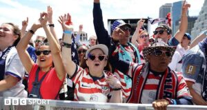 ‘Ada Piala Dunia yang sedang berlangsung?’ Apakah masyarakat Amerika antusias dengan turnamen ini?
| beritakitanih 'Ada Piala Dunia yang sedang berlangsung?' Apakah masyarakat Amerika antusias dengan turnamen ini?
| beritakitanih
