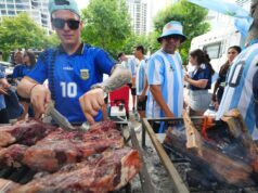 Ada isu penting tentang daging sapi di Piala Dunia, saat penggemar Argentina berdatangan ke Texas
| beritakitanih Ada isu penting tentang daging sapi di Piala Dunia, saat penggemar Argentina berdatangan ke Texas
| beritakitanih
