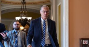 Agenda deportasi Trump akan mendapatkan suntikan $70 miliar dari Kongres
| beritakitanih Agenda deportasi Trump akan mendapatkan suntikan $70 miliar dari Kongres
| beritakitanih