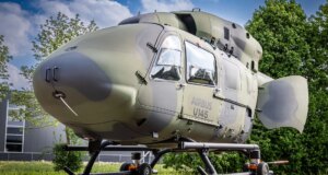 Airbus meluncurkan drone helikopter otonom U145 tanpa kokpit untuk misi militer
| beritakitanih Airbus meluncurkan drone helikopter otonom U145 tanpa kokpit untuk misi militer
| beritakitanih