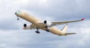 Airbus menerbangkan jet jarak jauh di dunia yang menargetkan perjalanan Sydney-London 22 jam nonstop
| beritakitanih Airbus menerbangkan jet jarak jauh di dunia yang menargetkan perjalanan Sydney-London 22 jam nonstop
| beritakitanih