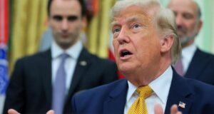 ‘Akan melakukan apa yang harus saya lakukan’ jika Iran tidak mematuhi kesepakatan: Trump
| beritakitanih 'Akan melakukan apa yang harus saya lakukan' jika Iran tidak mematuhi kesepakatan: Trump
| beritakitanih