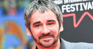 Aktor ‘Band of Brothers’ Iain Robertson Dinyatakan Bersalah atas Pemerkosaan
| beritakitanih Aktor 'Band of Brothers' Iain Robertson Dinyatakan Bersalah atas Pemerkosaan
| beritakitanih