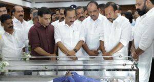 Aktor Malayalam Salim Kumar dikremasi dengan penghormatan negara
| beritakitanih Aktor Malayalam Salim Kumar dikremasi dengan penghormatan negara
| beritakitanih