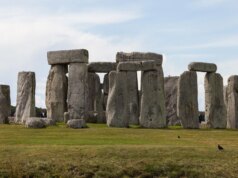 Altar Stone milik Stonehenge seberat 13.228 pon menempuh jarak 435 mil melalui upaya manusia, bukan gletser: Studi
| beritakitanih Altar Stone milik Stonehenge seberat 13.228 pon menempuh jarak 435 mil melalui upaya manusia, bukan gletser: Studi
| beritakitanih