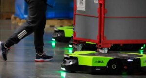 Amazon mengembangkan robot gudang yang dapat diajak bicara oleh pekerja
| beritakitanih Amazon mengembangkan robot gudang yang dapat diajak bicara oleh pekerja
| beritakitanih