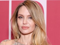 Angelina Jolie Adalah Yang Paling Pirang Selama Bertahun-Tahun—Lihat Fotonya
| beritakitanih Angelina Jolie Adalah Yang Paling Pirang Selama Bertahun-Tahun—Lihat Fotonya
| beritakitanih
