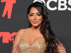 Angelina dari Jersey Shore Hancur Saat Dia Berbagi Patah Hati Keguguran
| beritakitanih Angelina dari Jersey Shore Hancur Saat Dia Berbagi Patah Hati Keguguran
| beritakitanih