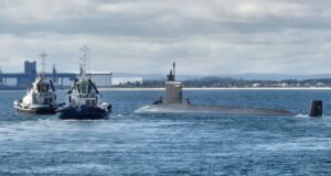 Angkatan Laut AS menghidupkan kembali skuadron kapal selam setelah 14 tahun, mengirimkannya ke Australia
| beritakitanih Angkatan Laut AS menghidupkan kembali skuadron kapal selam setelah 14 tahun, mengirimkannya ke Australia
| beritakitanih