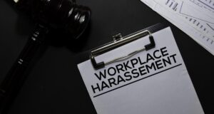 Apa yang dimaksud dengan ‘tempat kerja’ berdasarkan UU POSH?
| beritakitanih Apa yang dimaksud dengan 'tempat kerja' berdasarkan UU POSH?
| beritakitanih