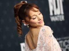 Ariana Grande Mengumumkan Daftar Lagu Lengkap ‘Petal’
| beritakitanih Ariana Grande Mengumumkan Daftar Lagu Lengkap 'Petal'
| beritakitanih