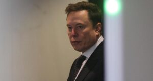 Bagaimana sejarah bisa menghasilkan triliuner pertama dalam diri Elon Musk
| beritakitanih Bagaimana sejarah bisa menghasilkan triliuner pertama dalam diri Elon Musk
| beritakitanih