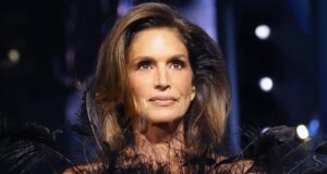 Bahkan Cindy Crawford Tergoda untuk Melakukan Facelift
| beritakitanih Bahkan Cindy Crawford Tergoda untuk Melakukan Facelift
| beritakitanih