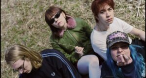 Band Swedia Clutter mengumumkan album debut dengan single riuh ‘Grease Baby’
| beritakitanih Band Swedia Clutter mengumumkan album debut dengan single riuh 'Grease Baby'
| beritakitanih