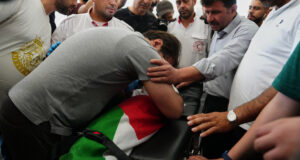 Bayi Tewas Saat Militer Israel Menembak Mobil di Tepi Barat, Kata Pejabat Palestina
| beritakitanih Bayi Tewas Saat Militer Israel Menembak Mobil di Tepi Barat, Kata Pejabat Palestina
| beritakitanih