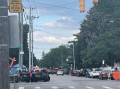 Beberapa orang ditembak di dekat sebuah festival di Toledo, Ohio, kata pihak berwenang
| beritakitanih Beberapa orang ditembak di dekat sebuah festival di Toledo, Ohio, kata pihak berwenang
| beritakitanih