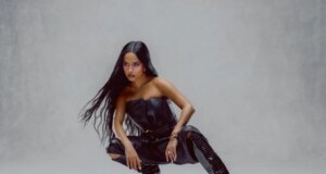 Becky G Menggoda Album Baru ‘Baraja Bendita’, Mengatakan Ini Tentang ‘Memilih Nasibmu Sendiri’
| beritakitanih Becky G Menggoda Album Baru 'Baraja Bendita', Mengatakan Ini Tentang 'Memilih Nasibmu Sendiri'
| beritakitanih