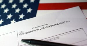 Biaya visa H-1B Trump sebesar $100.000 melanggar hukum, hakim AS memutuskan
| beritakitanih Biaya visa H-1B Trump sebesar $100.000 melanggar hukum, hakim AS memutuskan
| beritakitanih