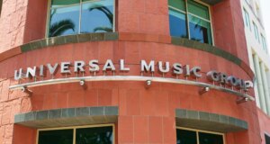 Bill Ackman Akan Menjual Saham senilai $290,5 Juta Kembali ke Universal Music Setelah Menolak Tawaran Pengambilalihan
| beritakitanih Bill Ackman Akan Menjual Saham senilai $290,5 Juta Kembali ke Universal Music Setelah Menolak Tawaran Pengambilalihan
| beritakitanih