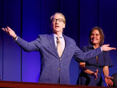 Bill Maher Akan Menerima Hadiah Mark Twain di Kennedy Center
| beritakitanih Bill Maher Akan Menerima Hadiah Mark Twain di Kennedy Center
| beritakitanih