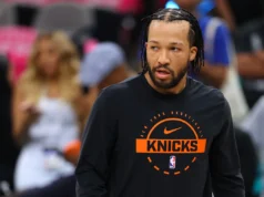 Bintang Knicks Jalen Brunson bermain meski mengalami cedera lutut dan pergelangan kaki di Game 1 Final NBA
| beritakitanih Bintang Knicks Jalen Brunson bermain meski mengalami cedera lutut dan pergelangan kaki di Game 1 Final NBA
| beritakitanih