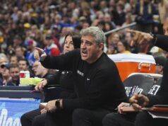 Blazers mempekerjakan asisten Wolves Micah Nori sebagai pelatih kepala
| beritakitanih Blazers mempekerjakan asisten Wolves Micah Nori sebagai pelatih kepala
| beritakitanih