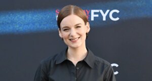 Breakout ‘SNL’ Ashley Padilla Bergabung dengan Emma Stone, Chris Pine dalam Komedi Romantis ‘The Catch’ (Eksklusif)
| beritakitanih Breakout 'SNL' Ashley Padilla Bergabung dengan Emma Stone, Chris Pine dalam Komedi Romantis 'The Catch' (Eksklusif)
| beritakitanih