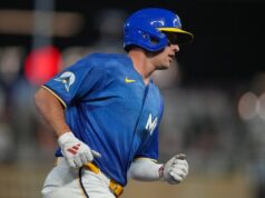 Brooks Lee homers, Twins mencetak empat run di set keenam dalam kemenangan 5-3 atas Royals
| beritakitanih Brooks Lee homers, Twins mencetak empat run di set keenam dalam kemenangan 5-3 atas Royals
| beritakitanih