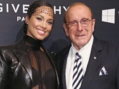 Bruce Springsteen, Alicia Keys, Dionne Warwick, dan Lainnya Akan Berpartisipasi dalam Pemakaman Clive Davis
| beritakitanih Bruce Springsteen, Alicia Keys, Dionne Warwick, dan Lainnya Akan Berpartisipasi dalam Pemakaman Clive Davis
| beritakitanih