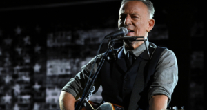 Bruce Springsteen, U2, Stevie Wonder, Lebih Banyak Bintang Akan Tampil di Pembukaan Obama Presidential Center
| beritakitanih Bruce Springsteen, U2, Stevie Wonder, Lebih Banyak Bintang Akan Tampil di Pembukaan Obama Presidential Center
| beritakitanih