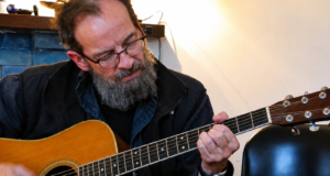Bruce Tull, Gitaris Scud Mountain Boys Favorit Alt-Country, Meninggal pada usia 71 tahun
| beritakitanih Bruce Tull, Gitaris Scud Mountain Boys Favorit Alt-Country, Meninggal pada usia 71 tahun
| beritakitanih