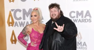 Bunnie Xo Menyanyikan Lagu Jelly Roll Tentang Dia Menjadi ‘Manusia Barbie’ Di Tengah Perceraian
| beritakitanih Bunnie Xo Menyanyikan Lagu Jelly Roll Tentang Dia Menjadi 'Manusia Barbie' Di Tengah Perceraian
| beritakitanih