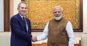CEO Amazon bertemu PM Modi; mengumumkan rencana untuk menginvestasikan tambahan $13 miliar di India pada cloud dan AI
| beritakitanih CEO Amazon bertemu PM Modi; mengumumkan rencana untuk menginvestasikan tambahan $13 miliar di India pada cloud dan AI
| beritakitanih