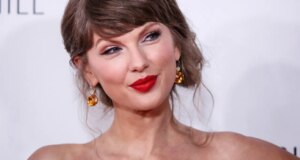 Cat-Eye Liner Taylor Swift yang Lembut dan Luntur Adalah Puncak Milenial—Lihat Fotonya
| beritakitanih Cat-Eye Liner Taylor Swift yang Lembut dan Luntur Adalah Puncak Milenial—Lihat Fotonya
| beritakitanih