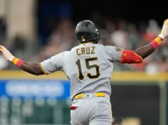Cruz dan Lowe mencetak 3 run homers saat Pirates mengalahkan Astros 10-6
| beritakitanih Cruz dan Lowe mencetak 3 run homers saat Pirates mengalahkan Astros 10-6
| beritakitanih