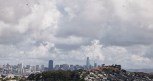 Cuaca Hangat yang Luar Biasa di Bay Area Menimbulkan Peringatan Panas dan Kekhawatiran Kebakaran Hutan
| beritakitanih Cuaca Hangat yang Luar Biasa di Bay Area Menimbulkan Peringatan Panas dan Kekhawatiran Kebakaran Hutan
| beritakitanih