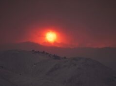 Cuaca kebakaran yang kritis mempersulit upaya pemadaman kebakaran di kebakaran besar di Utah
| beritakitanih Cuaca kebakaran yang kritis mempersulit upaya pemadaman kebakaran di kebakaran besar di Utah
| beritakitanih