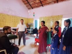 Dampak Hindu: CEO Hassan Zilla Panchayat mengunjungi sekolah Pirumanahalli, berinteraksi dengan anak-anak Bihari
| beritakitanih Dampak Hindu: CEO Hassan Zilla Panchayat mengunjungi sekolah Pirumanahalli, berinteraksi dengan anak-anak Bihari
| beritakitanih