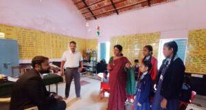 Dampak Hindu: CEO Hassan Zilla Panchayat mengunjungi sekolah Pirumanahalli, berinteraksi dengan anak-anak Bihari
| beritakitanih Dampak Hindu: CEO Hassan Zilla Panchayat mengunjungi sekolah Pirumanahalli, berinteraksi dengan anak-anak Bihari
| beritakitanih