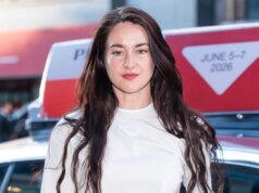 Dapatkan Tampilan Jeans Putih Longgar dan Pelangsing Shailene Woodley seharga $32
| beritakitanih Dapatkan Tampilan Jeans Putih Longgar dan Pelangsing Shailene Woodley seharga $32
| beritakitanih