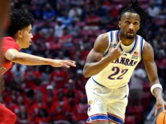 Darryn Peterson ingin Wizards tahu bahwa dia mampu melakukan segalanya. Apakah ini akan mengubah Draf NBA?
| beritakitanih Darryn Peterson ingin Wizards tahu bahwa dia mampu melakukan segalanya. Apakah ini akan mengubah Draf NBA?
| beritakitanih
