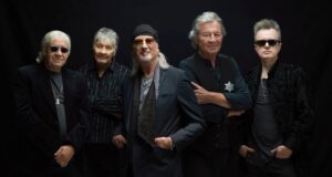 Deep Purple membagikan single ‘Diablo’ yang memukau
| beritakitanih Deep Purple membagikan single 'Diablo' yang memukau
| beritakitanih