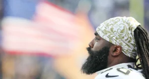 Demario Davis dari Jets menghabiskan hampir $1 juta per tahun untuk menjaga kebugaran agar bisa bermain di usia 37 tahun
| beritakitanih Demario Davis dari Jets menghabiskan hampir $1 juta per tahun untuk menjaga kebugaran agar bisa bermain di usia 37 tahun
| beritakitanih
